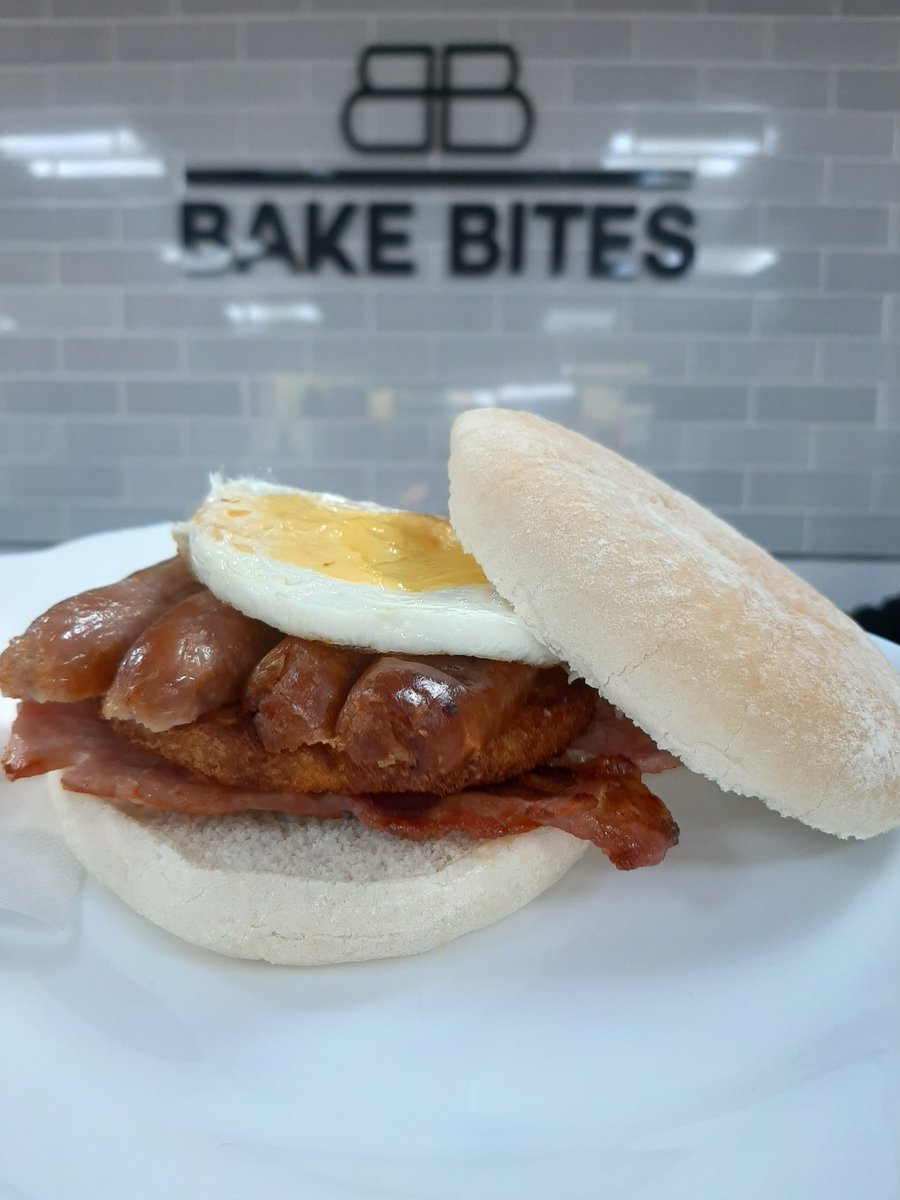 Bakebites6's tweet photo. Full breakfast bap; 2 bacon, 2 sausage, potato rosti and fresh egg is now our best selling and most satisfying menu food https://t.co/SJ7OSN2bnH