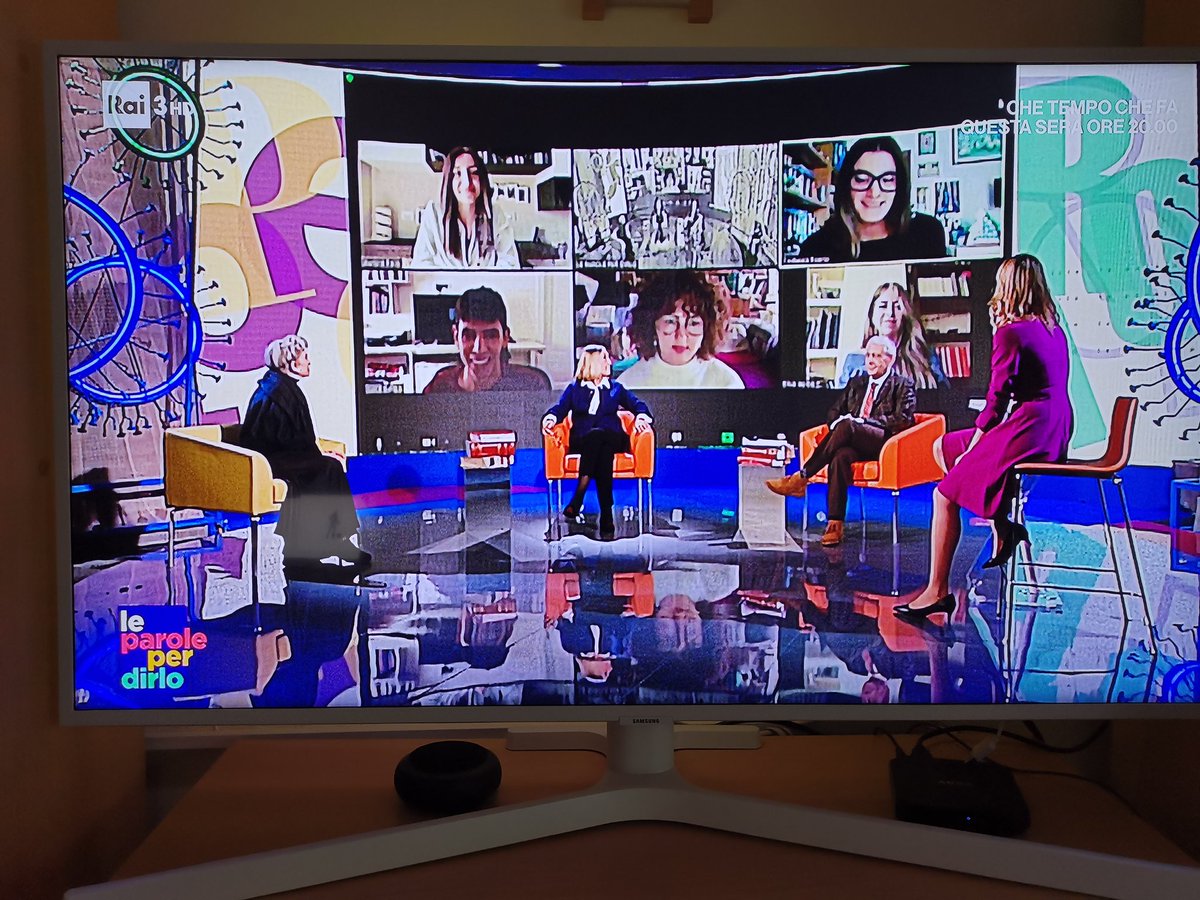dicocredo's tweet photo. Oggi su @RaiTre #tvregime
Si parla di:
Camporella, pomiciare, scopare
Con nonchlance mentre su @RaiUno Sbergoglio, parla al nulla
🤦♂️🤦♂️ https://t.co/jE5B5iXpHQ