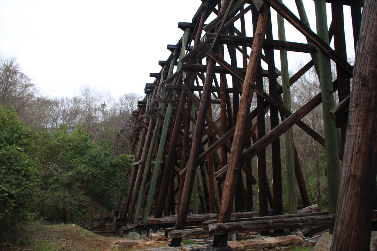 The local county decided to save the bridge in 2000. I don't know when the section over Poplar Street was removed. By the time of my March 2017 visit, the council was concerned about safety—the bridge continues to decay.