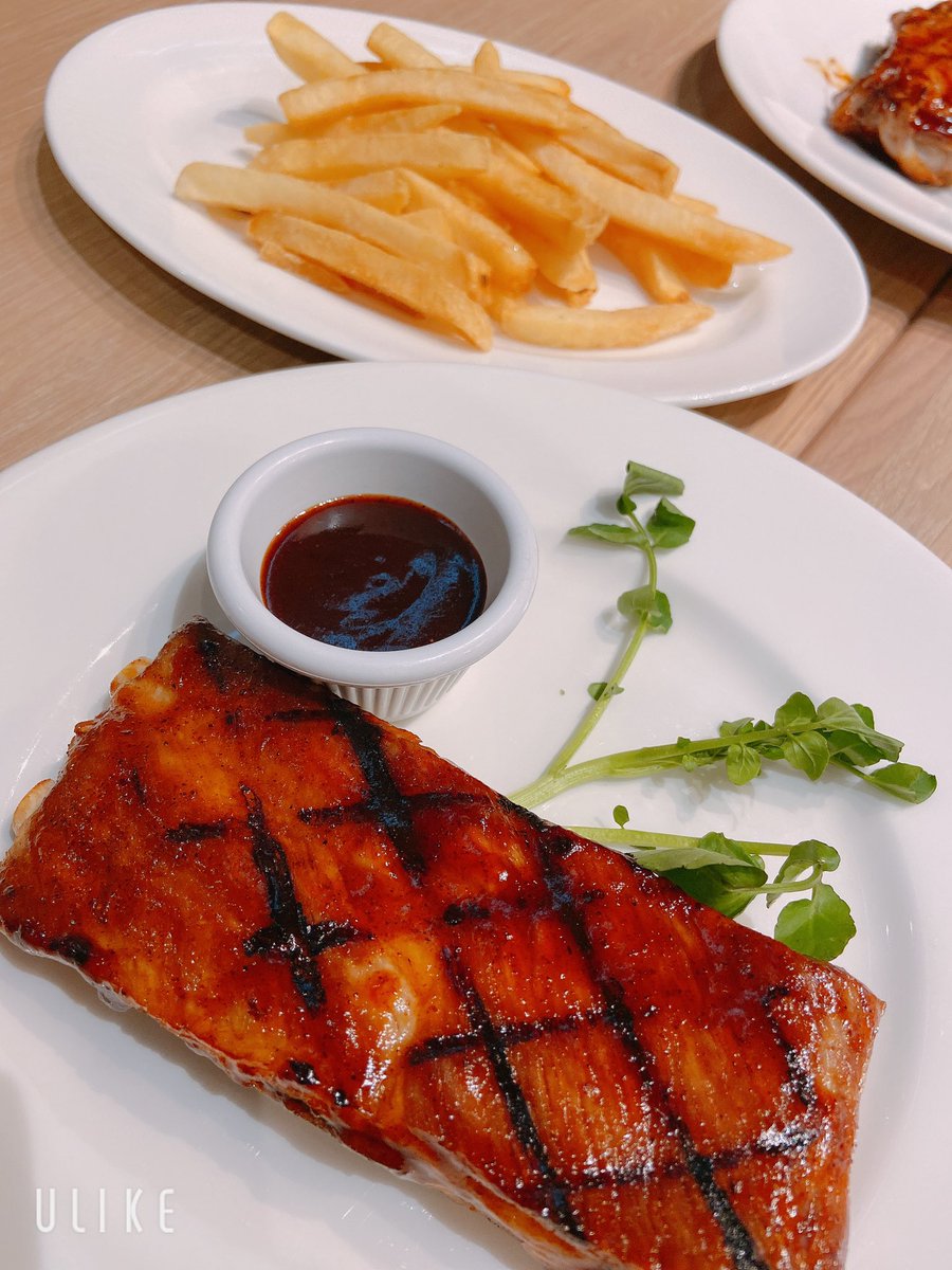 さやかわ いまシズラーのサラダバーに 500円でbbqポークリブ食べ放題がつけられるってみんな知ってた 2 980円で qポークリブとチーズトーストとサラダバーが食べ放題なの凄くない 公式に載ってないし もしかしたら国際フォーラム店限定