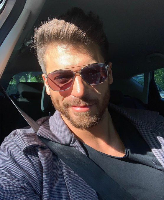 MistyGleason7's tweet photo. #Happy31stBirthdayCanYaman #Happy31stBirthdayCanYamandilerim Life is in moments! One by one, sweet, bitter, loved, forgotten, hugged, laughed, cried, hungry, full, victorious or lessons. So I wish you CLIPS! All one and one. And live each one as if you were the only one.😺 https://t.co/h2SRmZaAGn