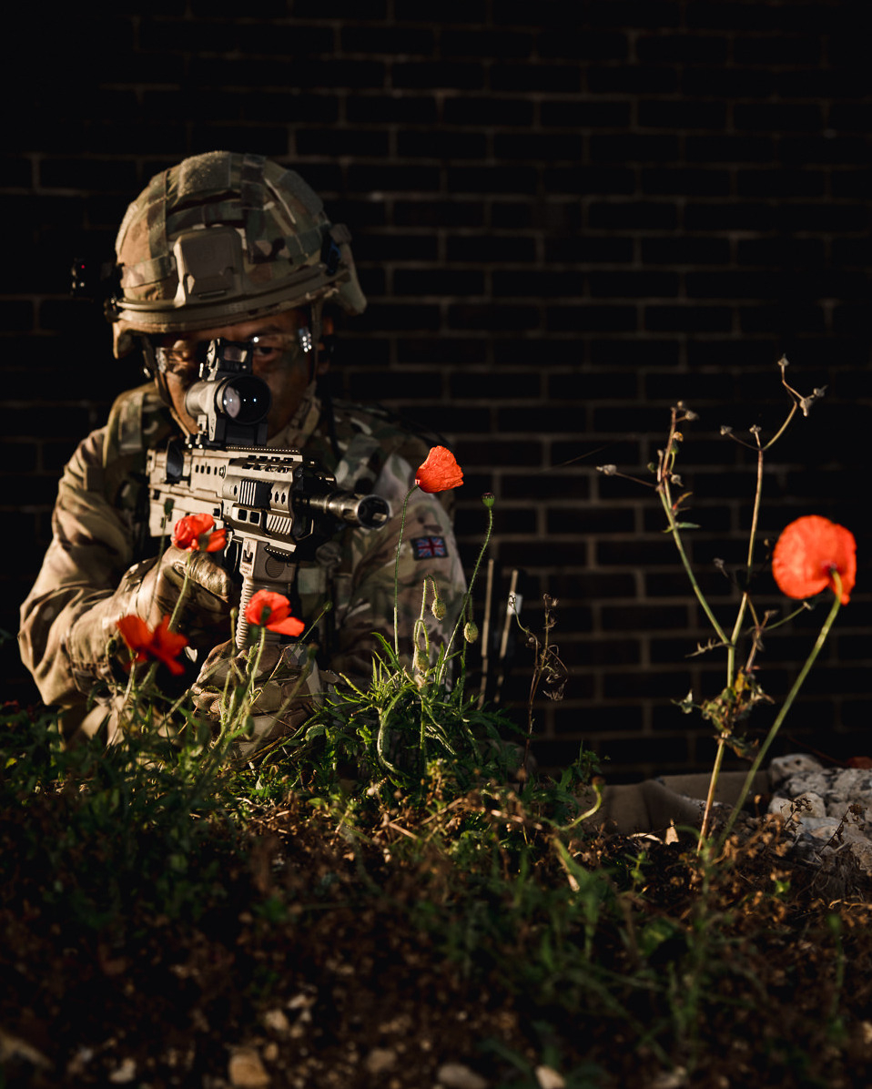 PixelLit1's tweet photo. 📸 I was fortunate enough to squeeze in a commercial photshoot for a client with some of the EST team recently.

We were nearing the last few shots of the clients brief &amp; in the carpark I spotted this small lone clump of wild poppies that had seeded &amp; sprouted in the top of one https://t.co/pvBNoF9gu3