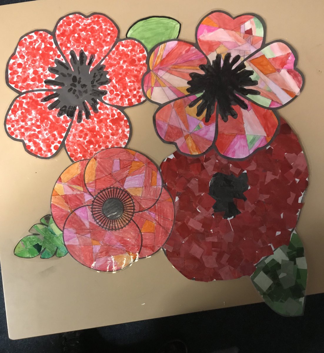 MissALRoberts1's tweet photo. Year 4s at @GreenwoodSch loved creating their ‘Remembrance Day’ art work this week, which is now beautifully displayed outside school! They also cannot wait to learn more about the poppy and the importance of the Remembrance Day! @FhtHistory @ArtFht https://t.co/128IdO7Cz9