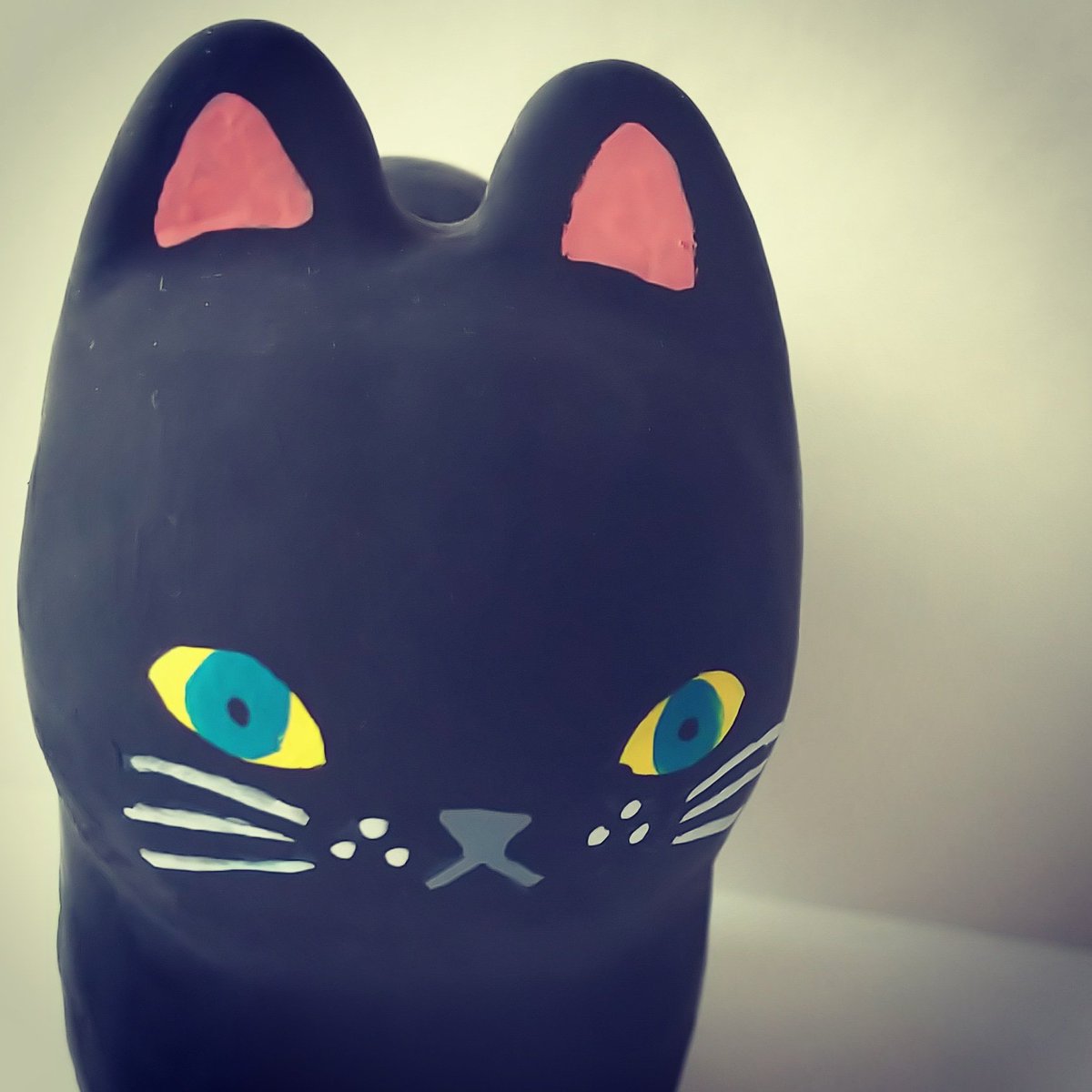たんじあきこ 14日から始まる京都nowaki Nowaki32 さんの ペットショップにいくまえに 展では ある3びきのきょうだい猫の話 の原画も展示して頂きます 張り子の絵付 元は犬だけど 猫に よろしくお願いしまーす たんじあきこ 14日から始まる京都nowaki Nowaki32 さんの ペットショップにいくまえに 展では ある3びきのきょうだい猫の話 の原画も展示して頂きます 張り子の絵付 元は犬だけど 猫に よろしくお願いしまーす