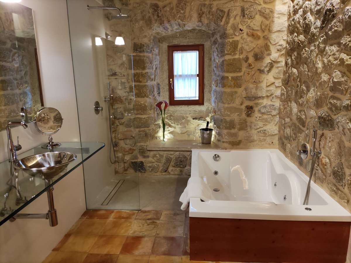 encantodeviajar's tweet image. Y así es nuestra habitación en Cas Comte 👌 ¿Qué más se puede pedir?😜

#mallorcainspires #somdemallorca #Lloseta #balearestb

@llosetatur
@mallorcatourism @somdemallorca @balearestb