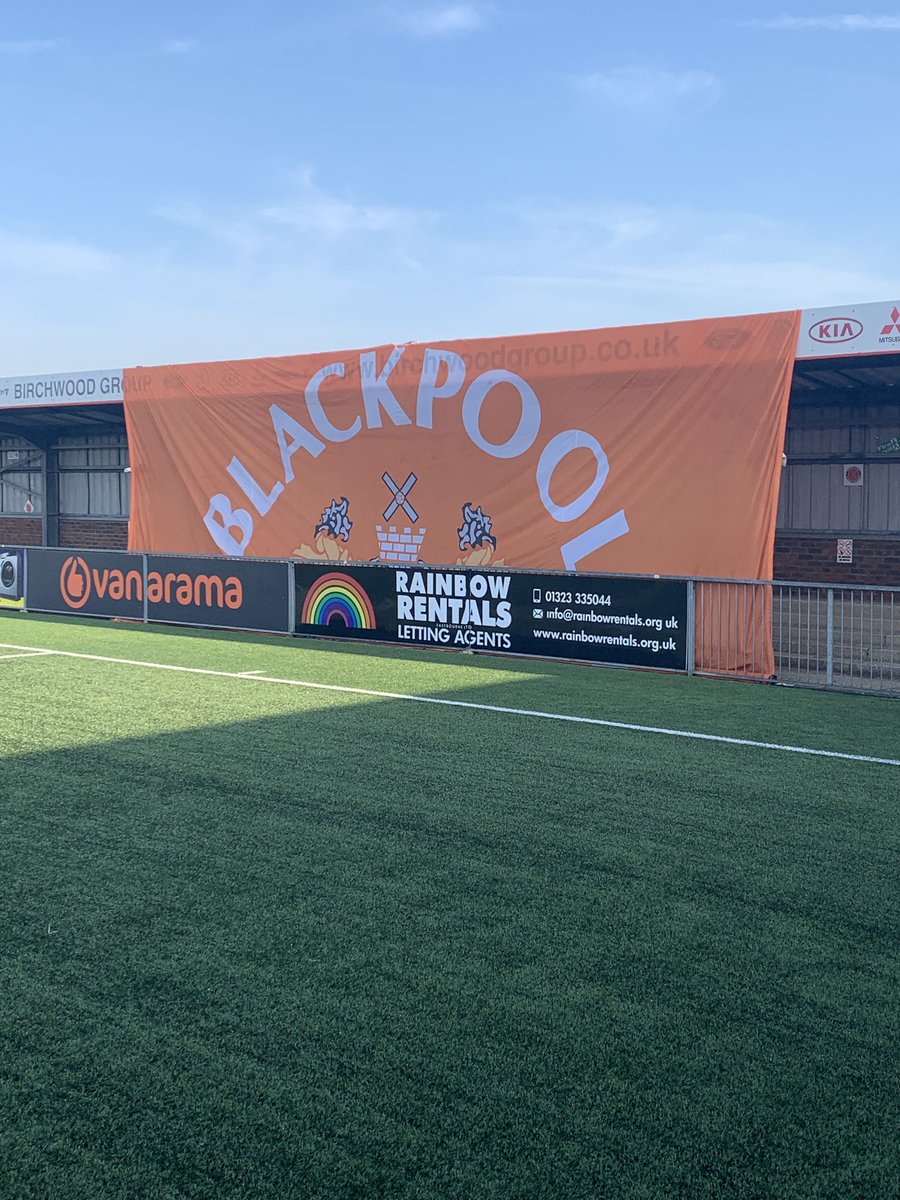 Big Bertha is up ! Hope that is ok for you Seasiders. Sorry we couldn’t get more on show ..... we are Non-League 😂 ⁦<a href="/BlackpoolFC/">Blackpool FC</a>⁩ ⁦<a href="/btsport/">TNT Sports</a>⁩