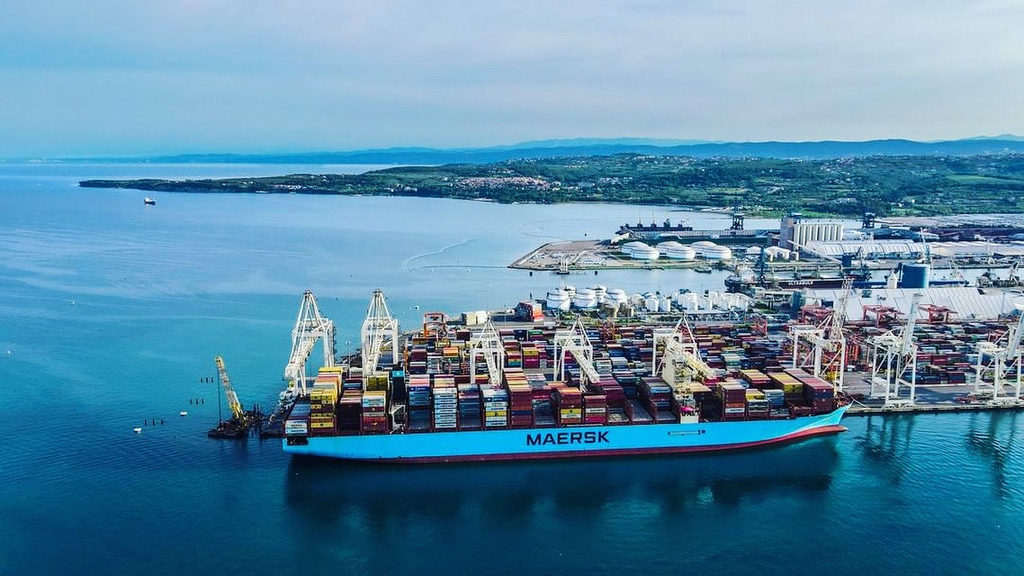 Maersk's tweet photo. In the Port of Koper, photo courtesy of ©Felho Studio. Thank you for sharing this great shot. #Maersk https://t.co/4x3A70mFJV