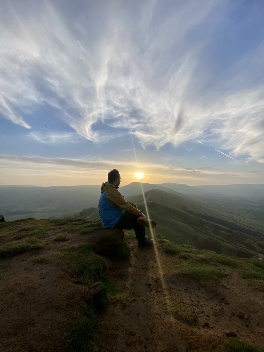 We got quite high to put a few things into perspective yesterday. 
#mamtor #peakdistrict