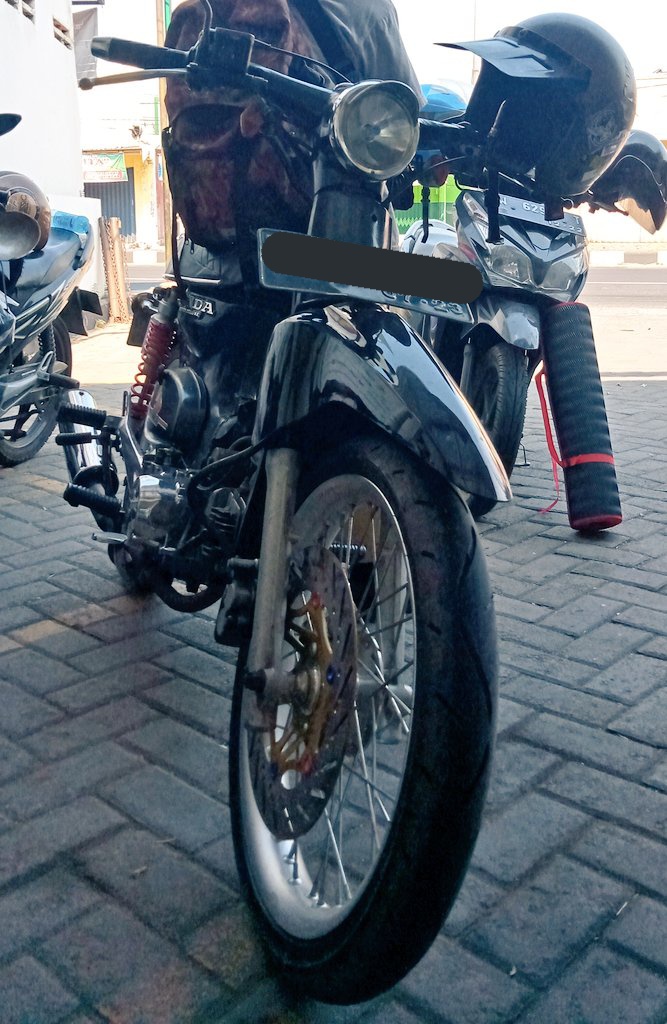 khaulan_al's tweet photo. Hal yang tdak aku suka darimu adalah disaat kau rewel, nggarakno ndas ngelu ae jancok😤 https://t.co/CI7LpO0RzY