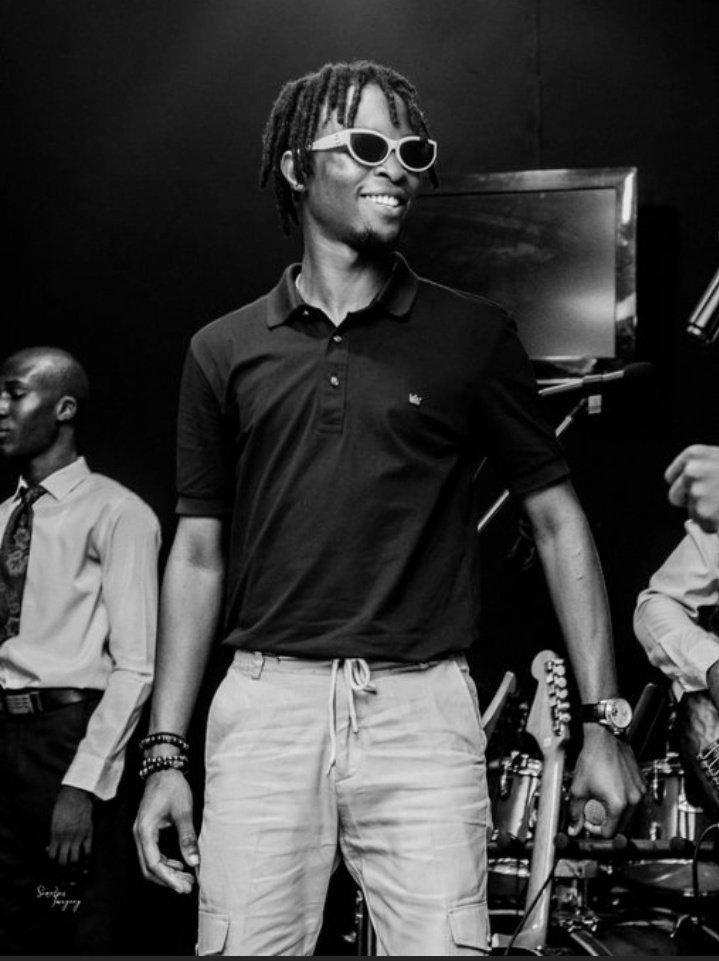 Olalekanjosephs's tweet image. Happy birthday @itsLaycon - A king in his right-

We pray that your illumination that brightens stars would never deem

You are loved👏👏👏
#HappyBirthdayLaycon #laylay  #layconbirthday of lay lay 🙌