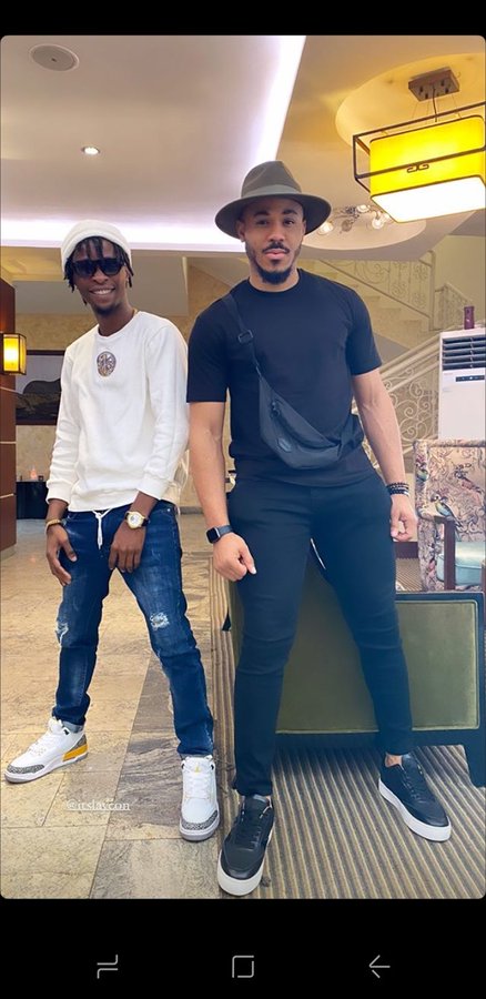chizo_alaribe's tweet photo. Happy birthday of Lay Lay 🎊🎉🙌🏾Thank you for giving us the #OzLay ship😍You are a born winner and sweet soul
God bless you and yours dreams because they are valid.Thank you for blessing us with ur sweet tunes❤Hv a blissful day celebration @itsLaycon ❤+💡 #HappyBirthdayLaycon https://t.co/ISP9YPB587