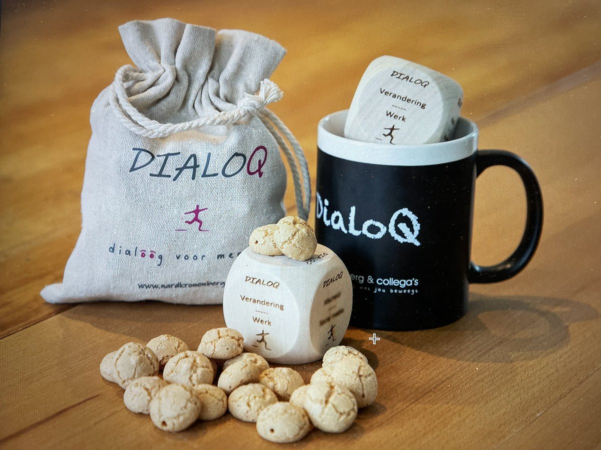 nardkronenberg's tweet image. Trakteer op ‘een goed gesprek’! Gun je een ander, of ben je zelf, op zoek naar een goed gesprek; overweeg dan de DialoQ-krijtmok of de DialoQ-blok; een houten dobbelsteen van 5 bij 5 cm met 12 persoonlijke thema’s. #po #vo #mbo #hbo #zorg #5dec #Kerst nardkronenberg.nl/winkel/
