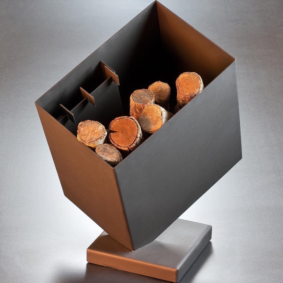 MorleyStoves's tweet photo. Introducing the beautiful selection of Focus Accessories, designed by Dominique Imbert, made in the South of France. These stylish high end instruments will compliment any fire #focusfireplace #focusaccessories #interiordesign 

https://t.co/BScfg2fqav https://t.co/LCCiFI21mw