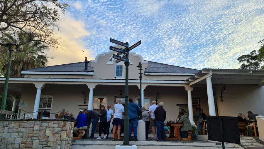 THEnosyRosy's tweet photo. And our beloved Botrivier Hotel is Open! 
The Bar, Stoep &amp; Wine Tasting area (old 'Ladies Bar') are open after a serious cleanup and revamp. 
The old-world charm has not changed one bit! 

#Kuier
#MooisStorie
#happyhour
#localislekker
#botrivier
#n2 https://t.co/7sturxY0Kk