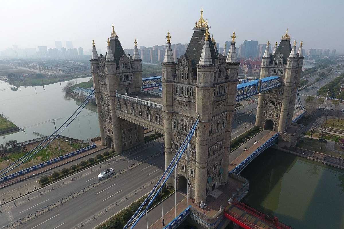 This is a replica of London's Tower Bridge in the Chinese city of Suzhou.