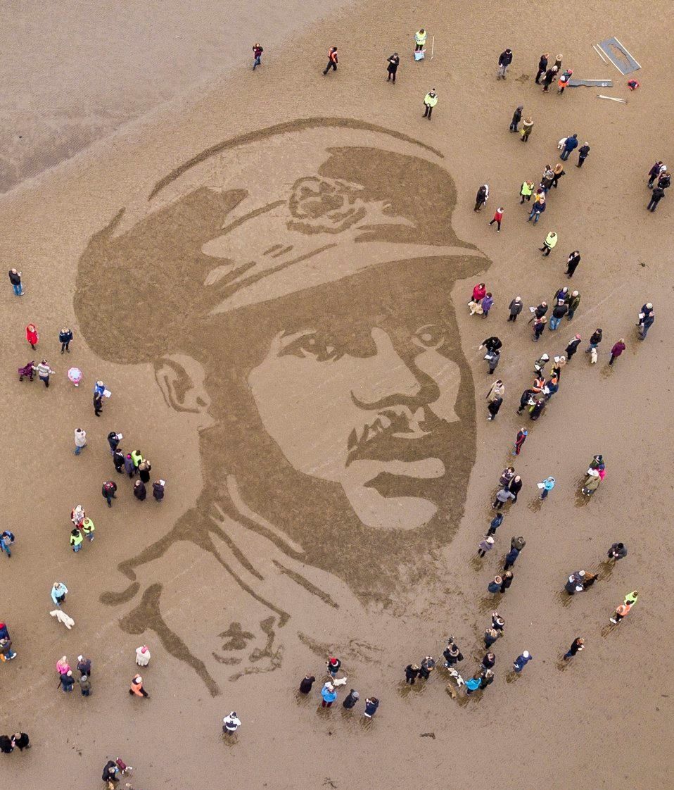 As we prepare to mark #RemembranceDay, we are reflecting on our work with 14-18NOW.

These powerful projects told stories of lives irreversibly changed by war and conflict.

Thank you to everyone who joined us to remember.

📷| Eoin Carey/Marilyn Kingwill/Katielee Arrowsmith