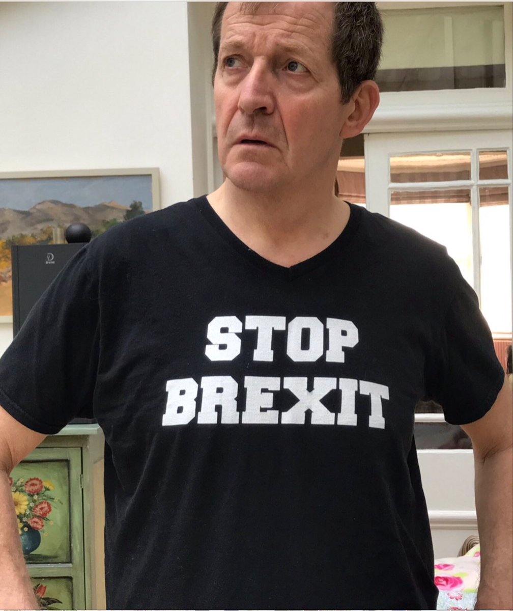 cocoandboris's tweet photo. @campbellclaret And below is the sad excuse of a man who doesn’t understand democracy.
#Iraq
#DrDavidKelly
#WMD
#Gigilo https://t.co/rNpS2g1OX2