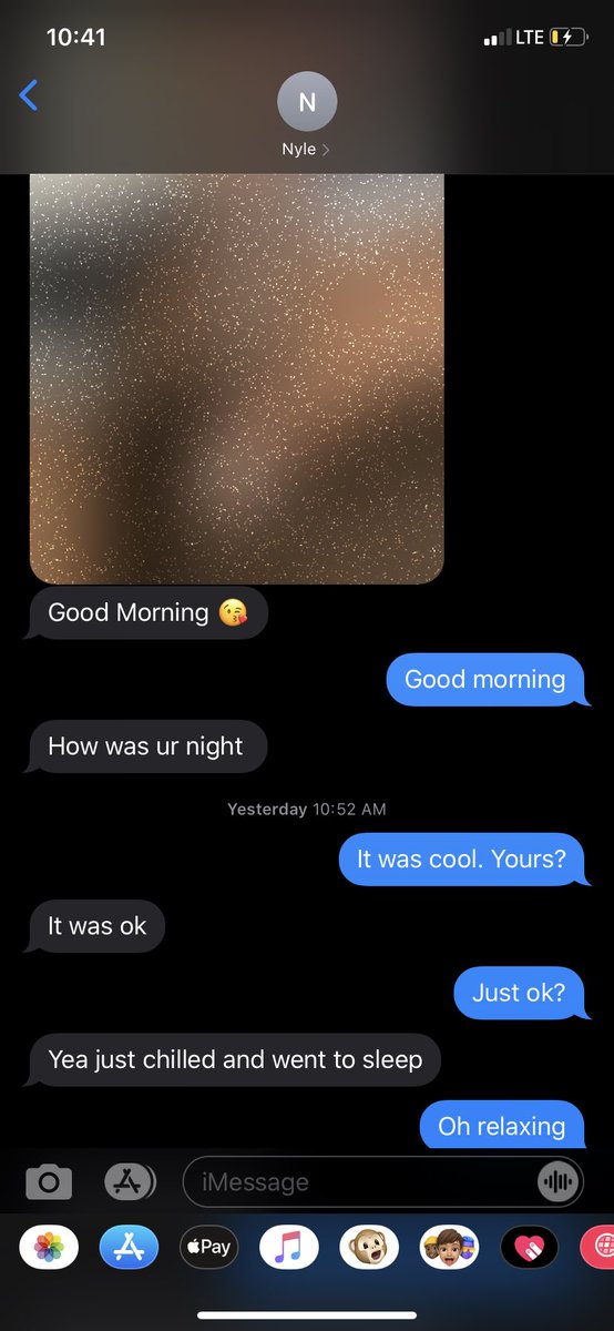 I don't believe in exposing or embarrassing anybody however my messages, mentions & cash app requests are in shambles  I'll speak on the person that I "left" which didn't happen. So here's a timeline of messages for my timeline . A whole regular conversation was in between this