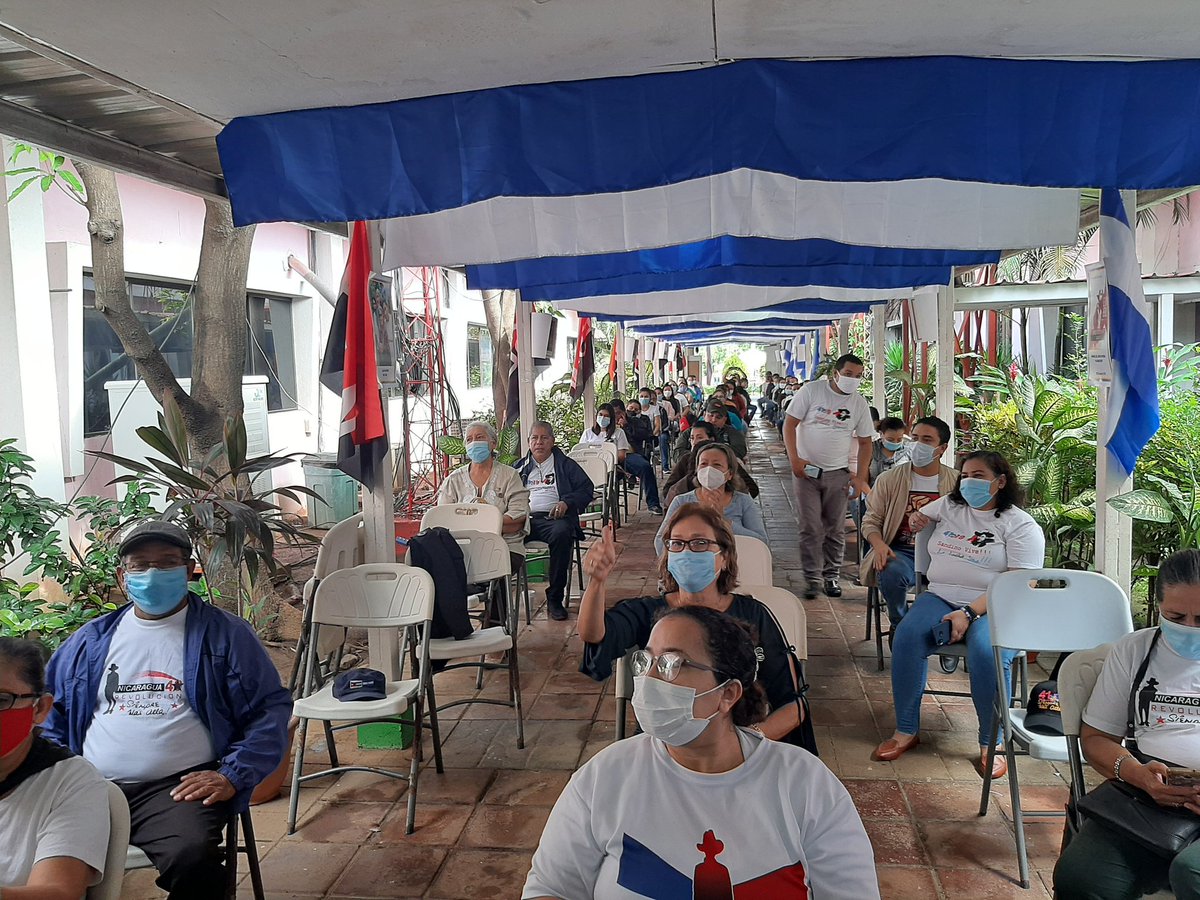 Celebrando un año mas al paso de la inmortalidad al hombre  que seguimos de ejemplo revolucionario.