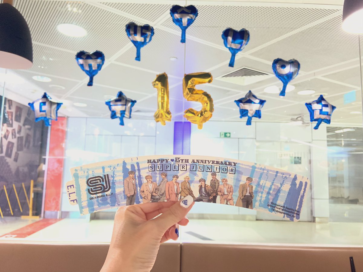 VinePurplicious's tweet photo. Super Junior 15th Anniversary
Singapore Cafe Event 
by @Minhee0205 &amp; @UnderSJSKY !

Really enjoyed it so much !
Really love all the amazing fansupport by everyone 💙

#15thAnniv_WalkTogether #SUPERJUNIOR #슈퍼주니어
#heartwithsapphireblue #chapter15withSJ 
#UnderSJSKY https://t.co/g85WYV06Br