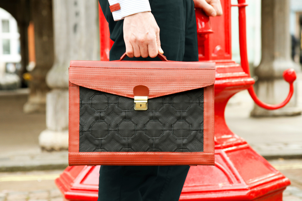 PebbleMagazine's tweet photo. Make sure you take a look at @elvisandkresse on our ethical market today at #FutureFest2020 AND don't miss Kresse Wesling on our awesome #fashion panel shortly! https://t.co/Yn4hfLMoCk