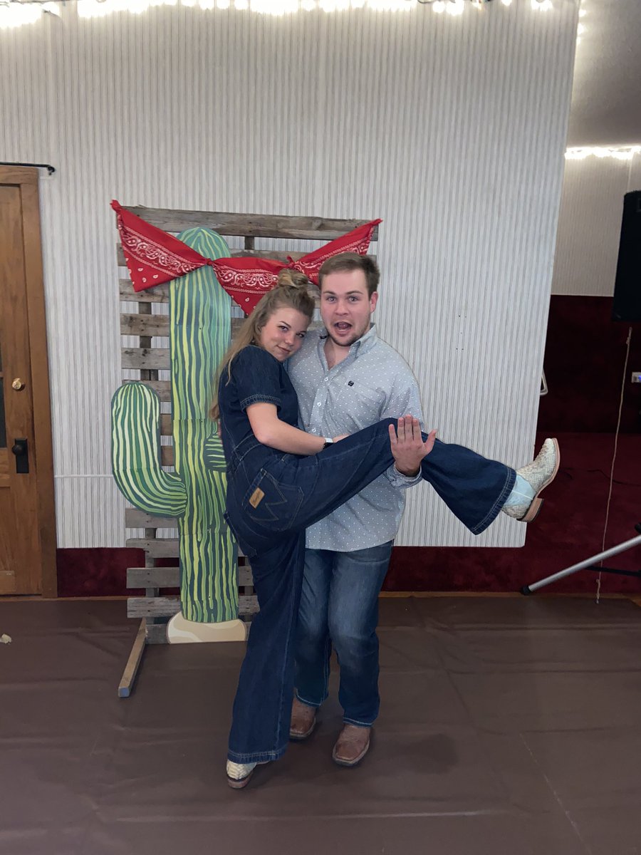 EmilyKayWalton's tweet photo. I’m going to get married to this man in these boots one day https://t.co/nyaSIfzoSE
