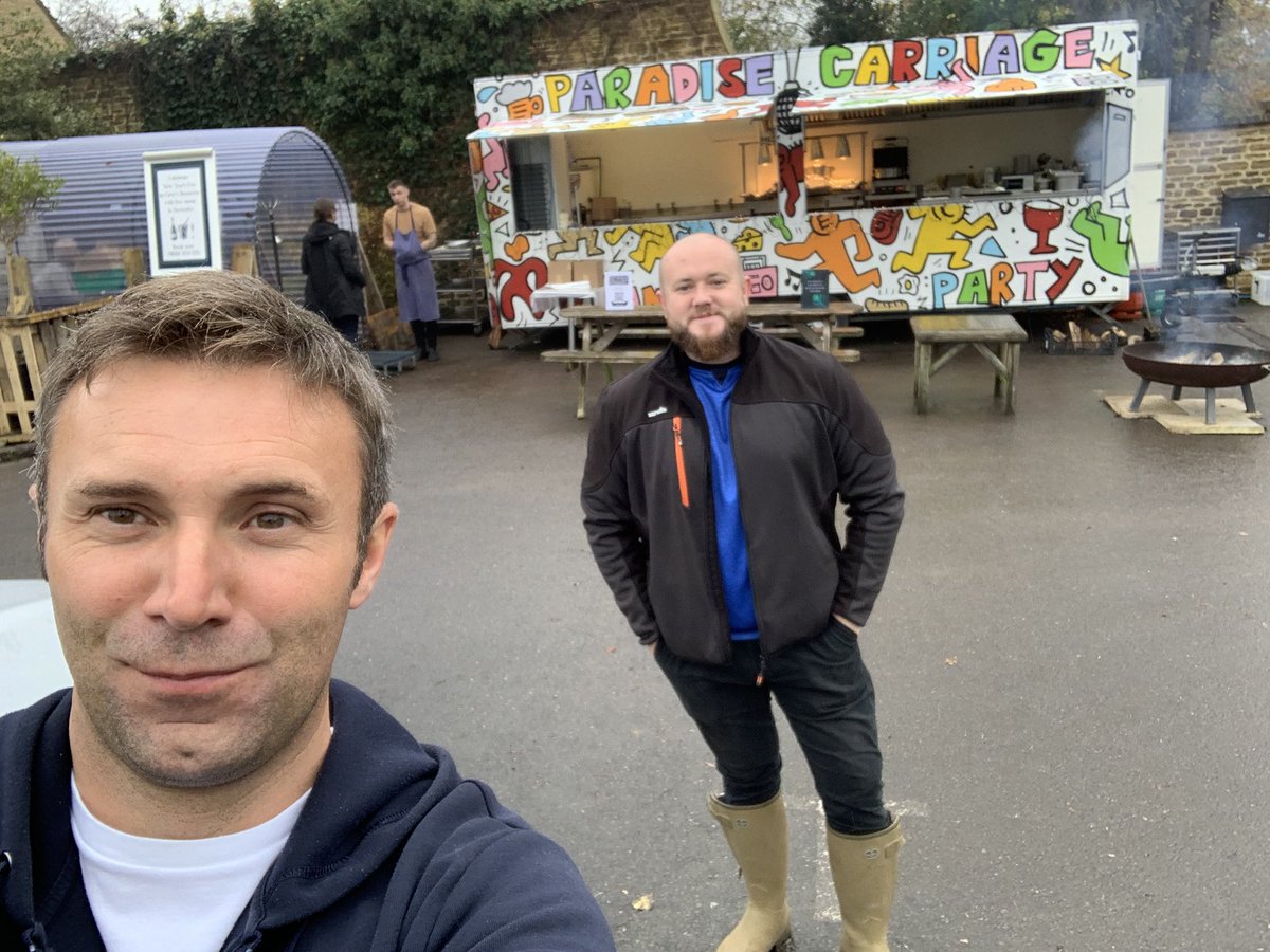 Jonny_Wilkes's tweet photo. What a treat !!! When a Stokie legend rings you Saturday night &amp; says “Bud do you fancy Sunday lunch ?“ @keatingniall1 ...Seriously if you live in the area , you have to visit his Paradise Carriage @Whatley_Manor it’s Unbelievable!!! Thanks Youth X https://t.co/Aanl70R71v