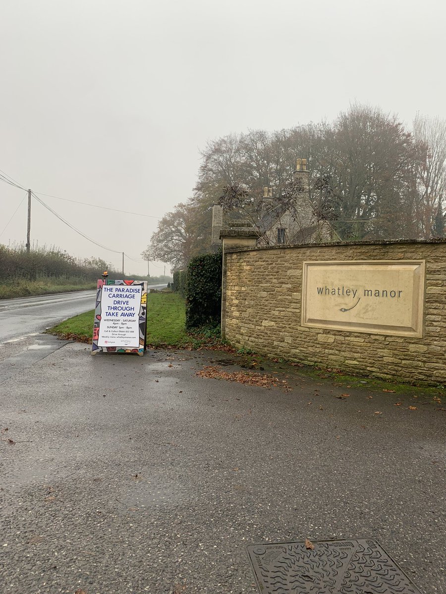Jonny_Wilkes's tweet photo. What a treat !!! When a Stokie legend rings you Saturday night &amp; says “Bud do you fancy Sunday lunch ?“ @keatingniall1 ...Seriously if you live in the area , you have to visit his Paradise Carriage @Whatley_Manor it’s Unbelievable!!! Thanks Youth X https://t.co/Aanl70R71v