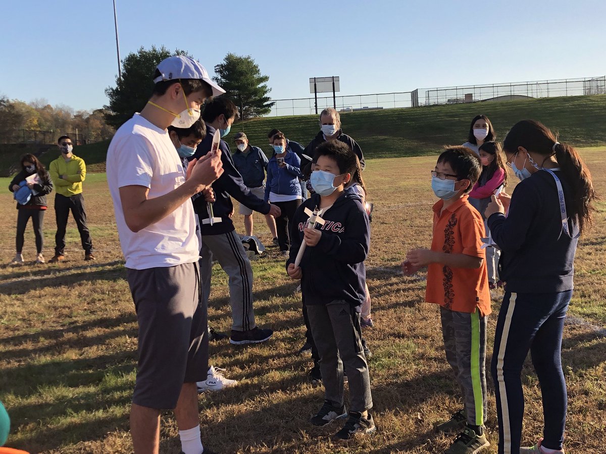 HARocketryGroup's tweet photo. The Harrison Rocketry Team sharing our passion with increasingly more students in our community. @StudentLaunch @g_allon @NASASTEM https://t.co/4usACXn3TF