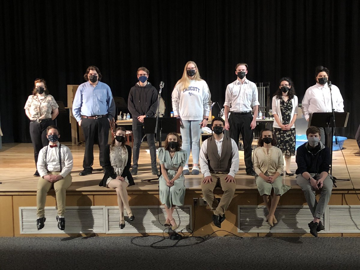 trhs_drama's tweet photo. This production proved challenging in a multitude of ways - covid related and otherwise - but this dedicated and seasoned group of theatre practitioners is DEDICATED and STRONG, and I couldn’t be more proud. Congrats to the cast &amp; crew of Vintage Hitchcock! https://t.co/3kCjEsZwee