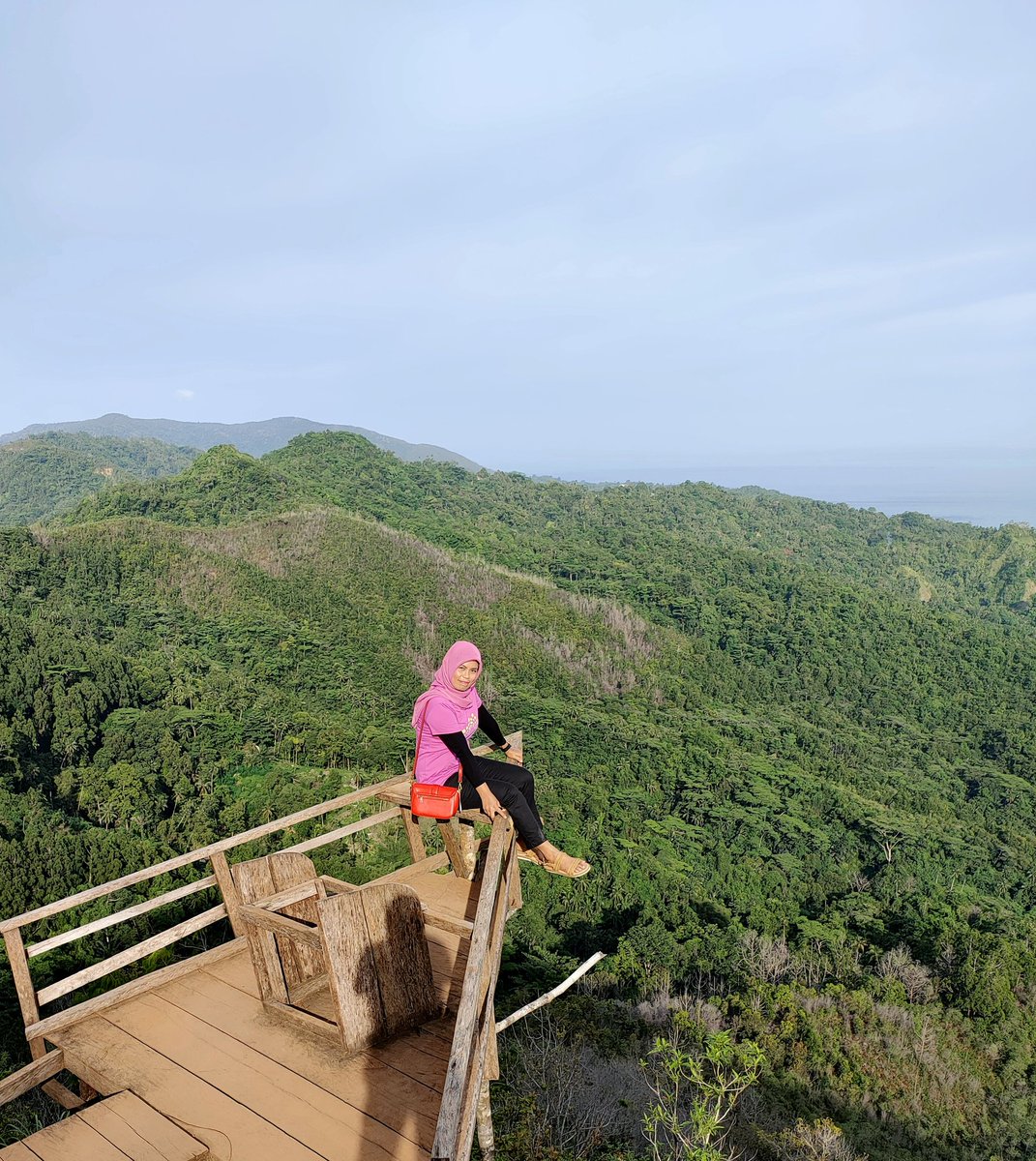 BibaPatty's tweet photo. Lelah Terbayarkan Ketika Sampai DiTempat Yg Paling Indah Ini #siwangujunghuk ❤❤
#siwang
#siwangujunghukkotaambon 
#ambon #ambonmanise #maluku ❤❤ https://t.co/FyFTPgB74X