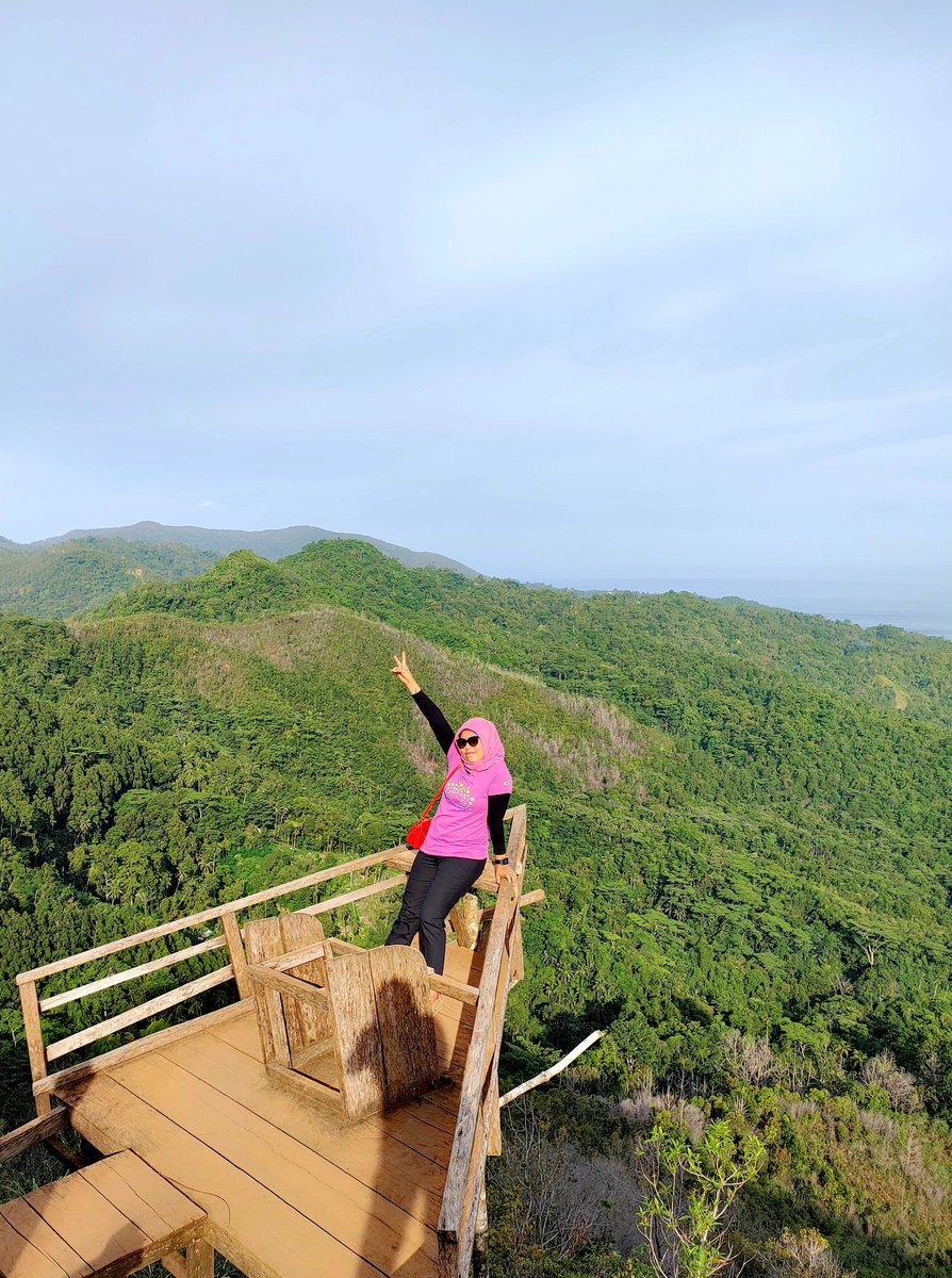 BibaPatty's tweet photo. Lelah Terbayarkan Ketika Sampai DiTempat Yg Paling Indah Ini #siwangujunghuk ❤❤
#siwang
#siwangujunghukkotaambon 
#ambon #ambonmanise #maluku ❤❤ https://t.co/FyFTPgB74X