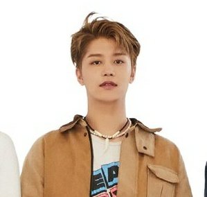 taeilmaxswag's tweet photo. 2020 gave us this moon taeil https://t.co/v1MADDjNIG