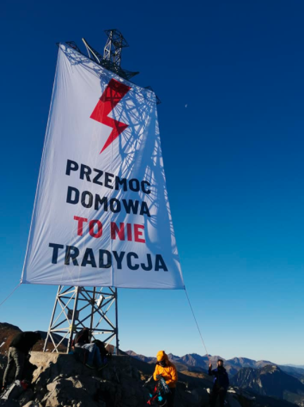 GORSKI_SWIAT's tweet photo. #PL #góry #tatry #GIEWONT i #chamstwo 
resztę zostawiam dla WAS...

fot. Grzegorz Kokoszka https://t.co/SE6QJrI46L