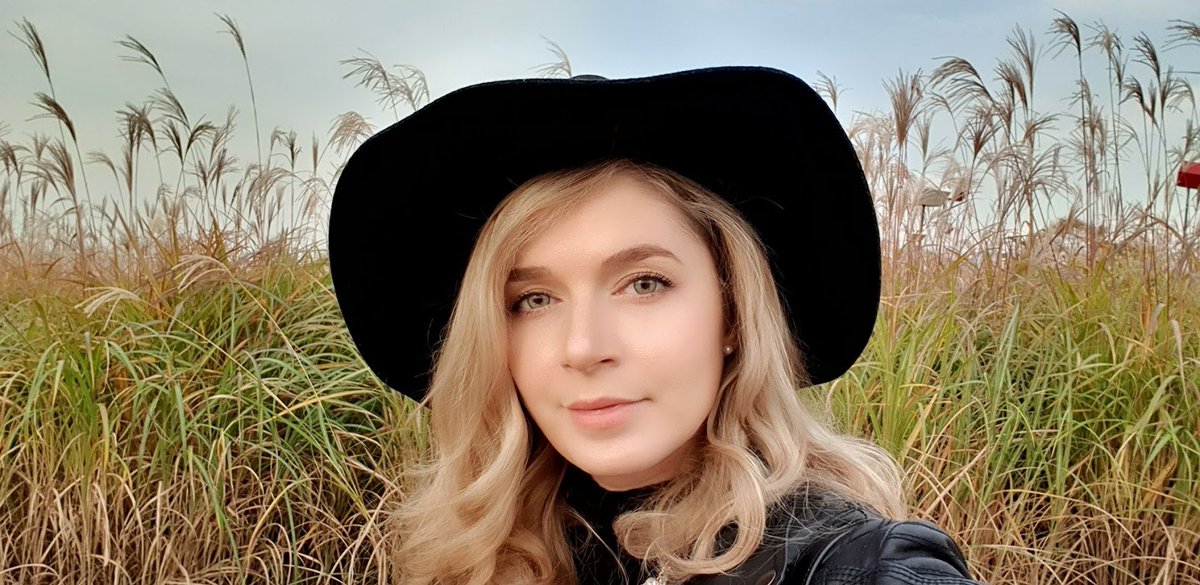 TheSteffatron's tweet photo. Hi, I'm Steff! A Korean-speaking video games marketer from the UK.

I tweet about:
🎮Games 
✍️Language learning
🌈Things about happiness

I'm not very active on Twitter, but there is an FAQ below. https://t.co/3jCCgqiaVW