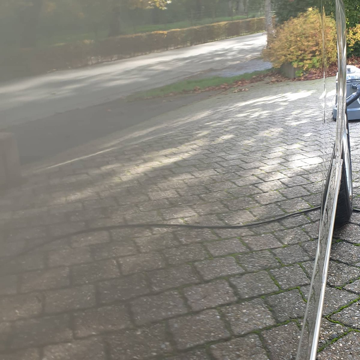 BikeKillerBe's tweet photo. Au cas ou pour ceux qui veulent je fait du detailing ;) ma dernière réalisation 
#Detailling #Cadillac #mirror https://t.co/NFx6hAgMFL