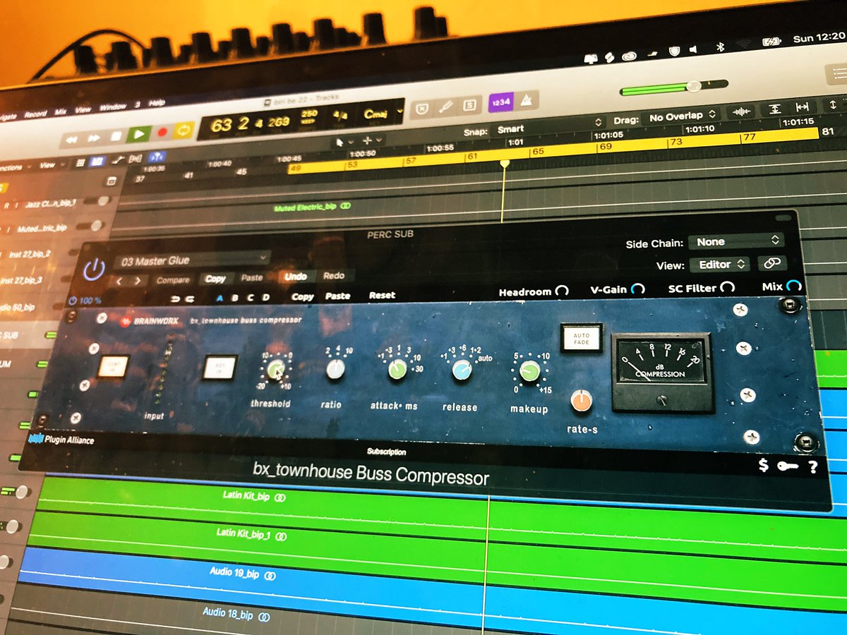 BigfootinURface's tweet photo. The townhouse compressor. I'm sooooo in love. #mixing #engineear https://t.co/r8bKZOEj9C