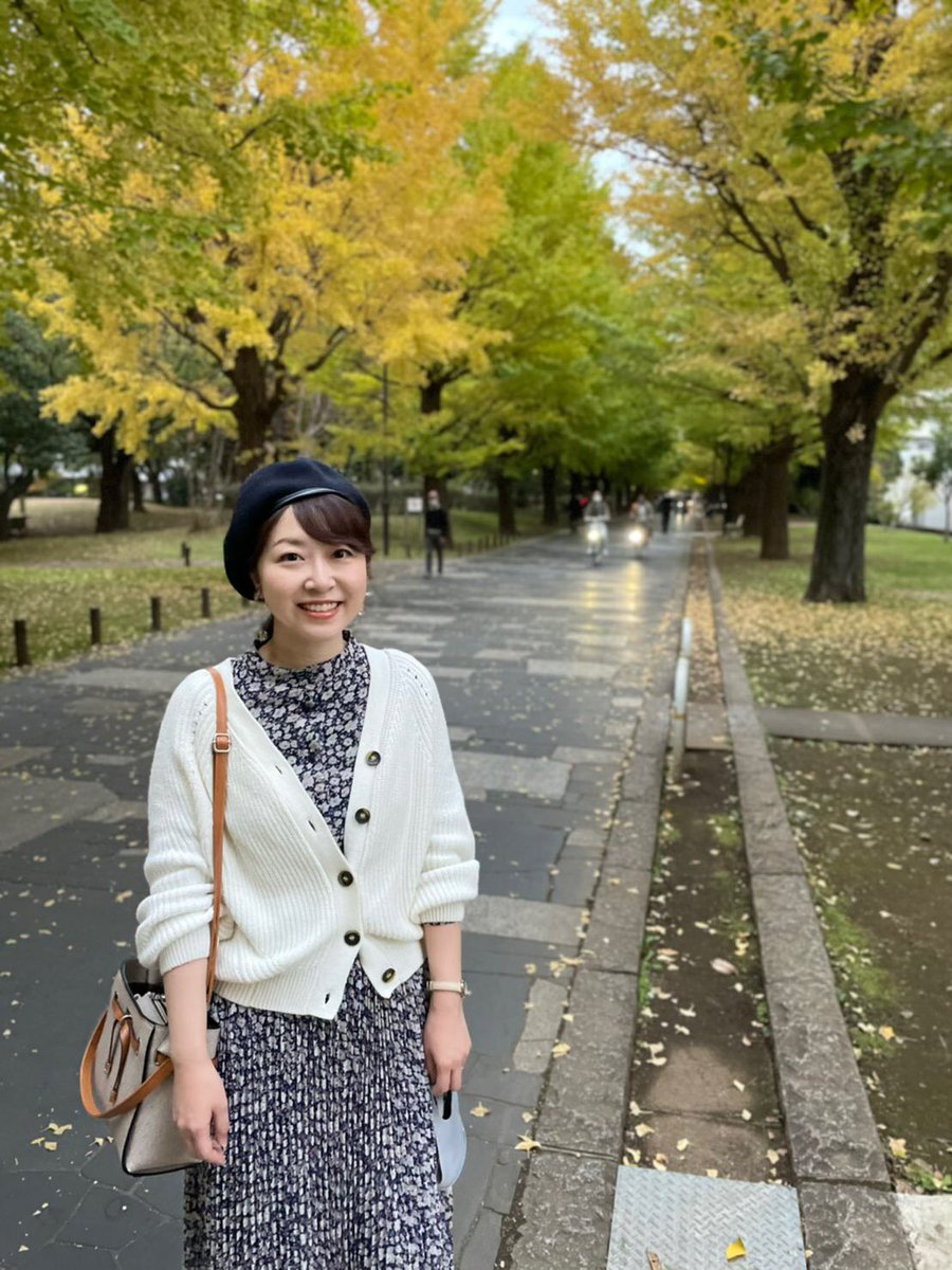 野村沙綾 のむらさや Twitterissa イチョウ並木 を見に 光が丘公園 へ めっちゃきれい 夫も新iphoneのカメラの高性能っぷりが楽しいらしくたくさん撮ってくれた 笑 いろいろ試してるから背景のぼやけ方とかがぜんぶ微妙に違うww 紅葉 紅葉デート