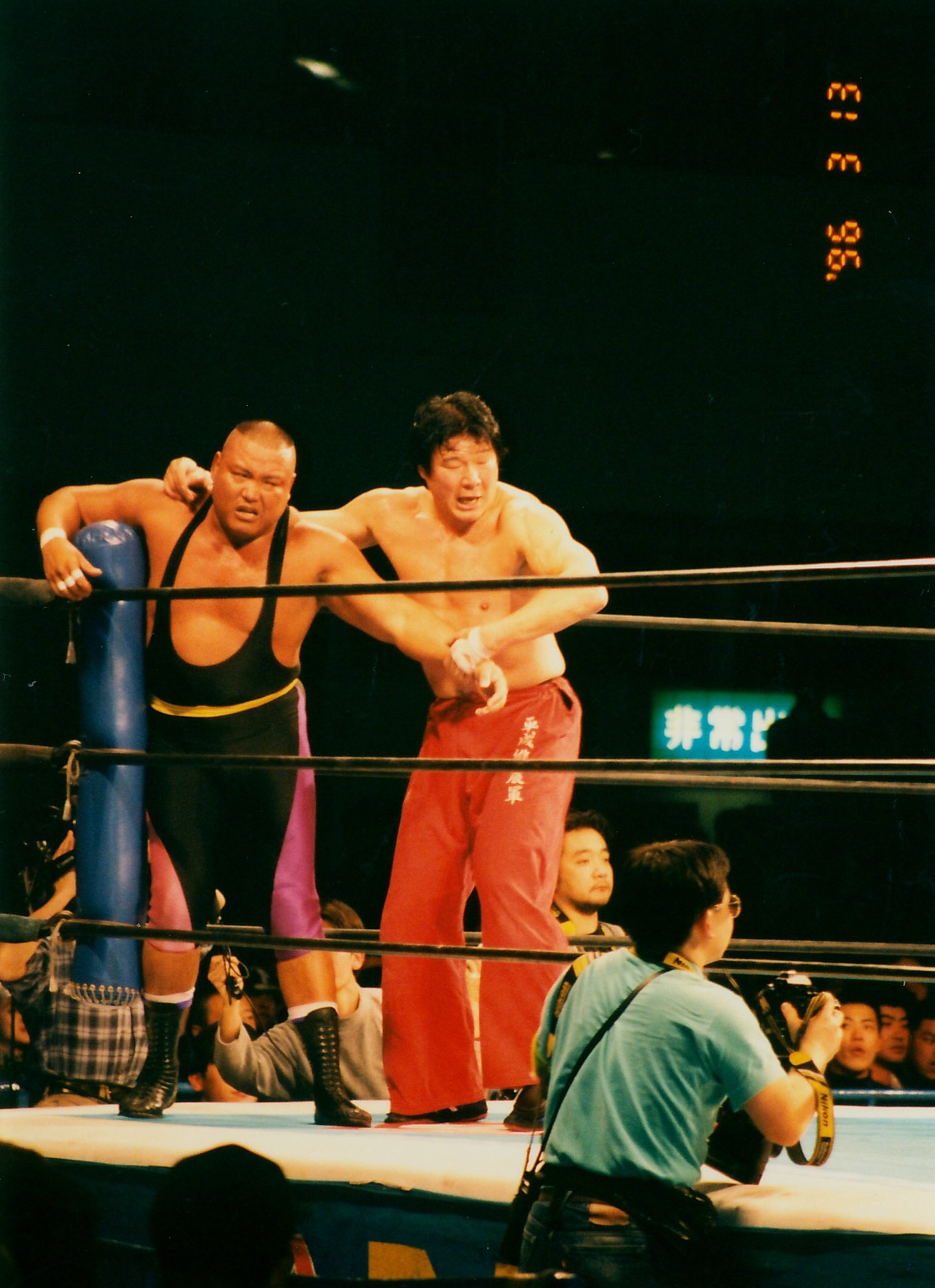 プロレスあお 1996年3月13日 新日本プロレス 石川県産業展示館3号館大会の観戦記6 第3試合目 木村健吾 斎藤彰俊 12分28秒 稲妻レッグラリアット 片エビ固め 西村修 ブラックキャット 稲妻 炸裂 T Co Easqlmrlvv Twitter