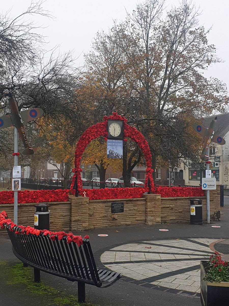 BeckySaunders84's tweet photo. Thank you to everyone who made this years #pelsallpoppy display. In such challenging times its more important than ever to remember ❤
#RememberanceSunday #RemembranceDay #RemembranceDay2020 https://t.co/YECe2jMqxn