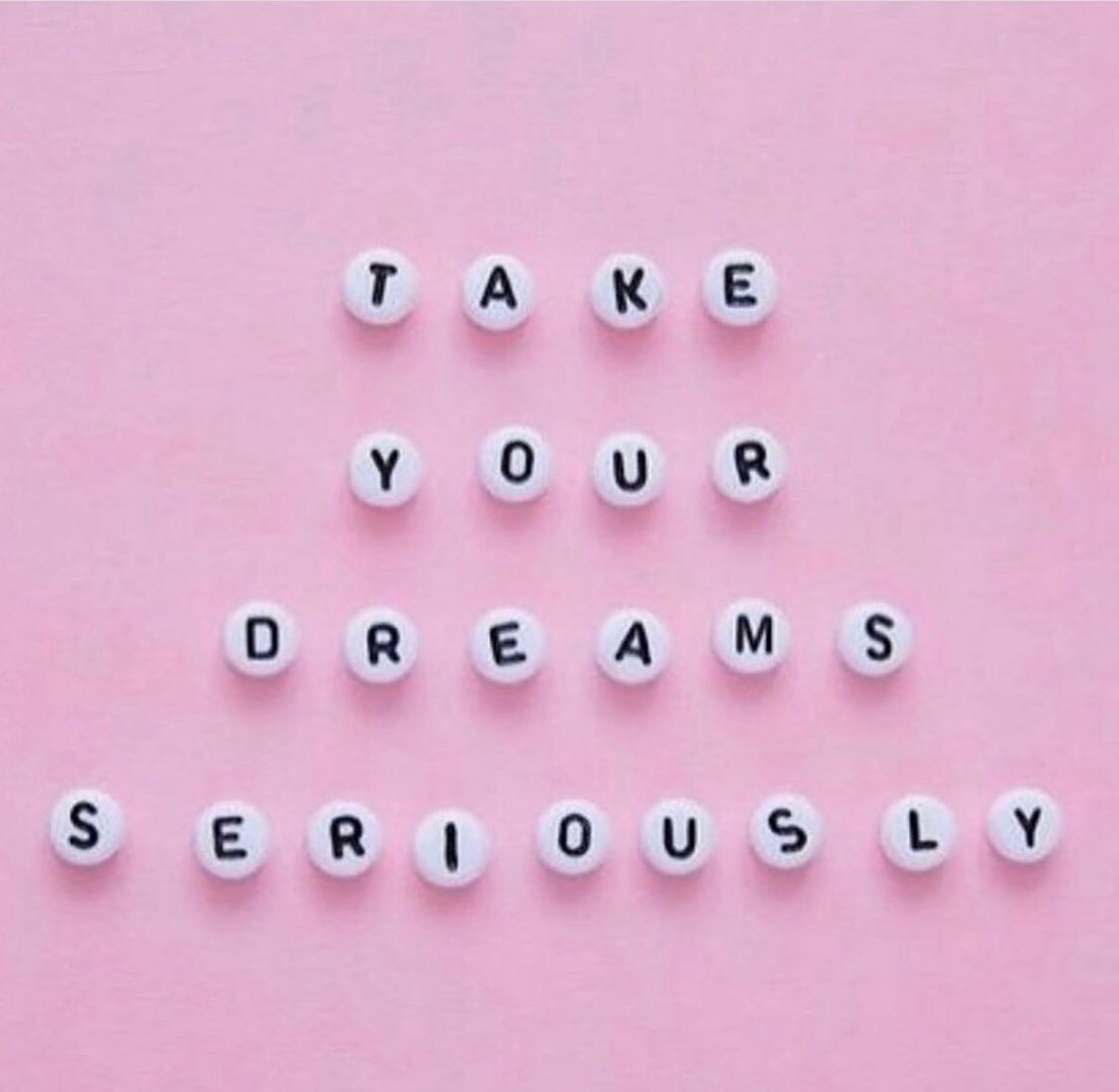 ColoursCandles's tweet photo. You are capable of anything you put your mind to 💛

Happy Sunday all 

#candle #candlelover #PositiveVibes #shopsmall #vegan https://t.co/wYumVCVISG