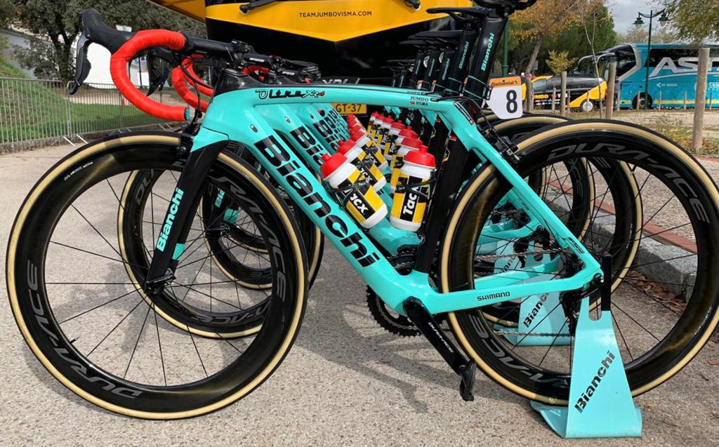 Definitief temperament aan de andere kant, توییتر \ Team Jumbo-Visma cycling در توییتر: «🇪🇦 #LaVuelta20 Bikes and  bottles!✓ https://t.co/pdvoanCU2O»