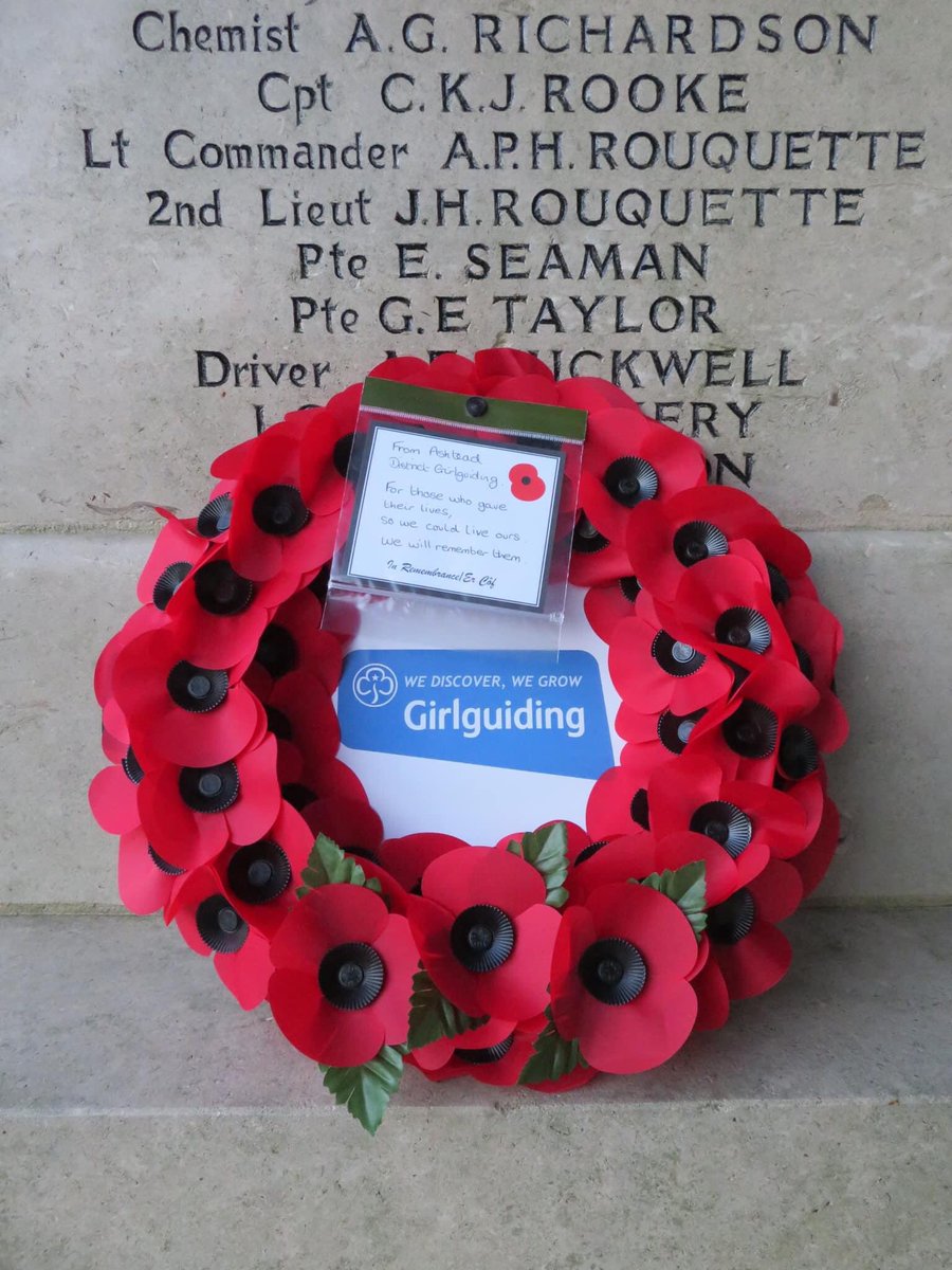 AshteadGirlg's tweet photo. #RemembranceDay @AshteadGirlg @GGSurreyEast @Guiding_LaSER https://t.co/SXxEZbu4KE
