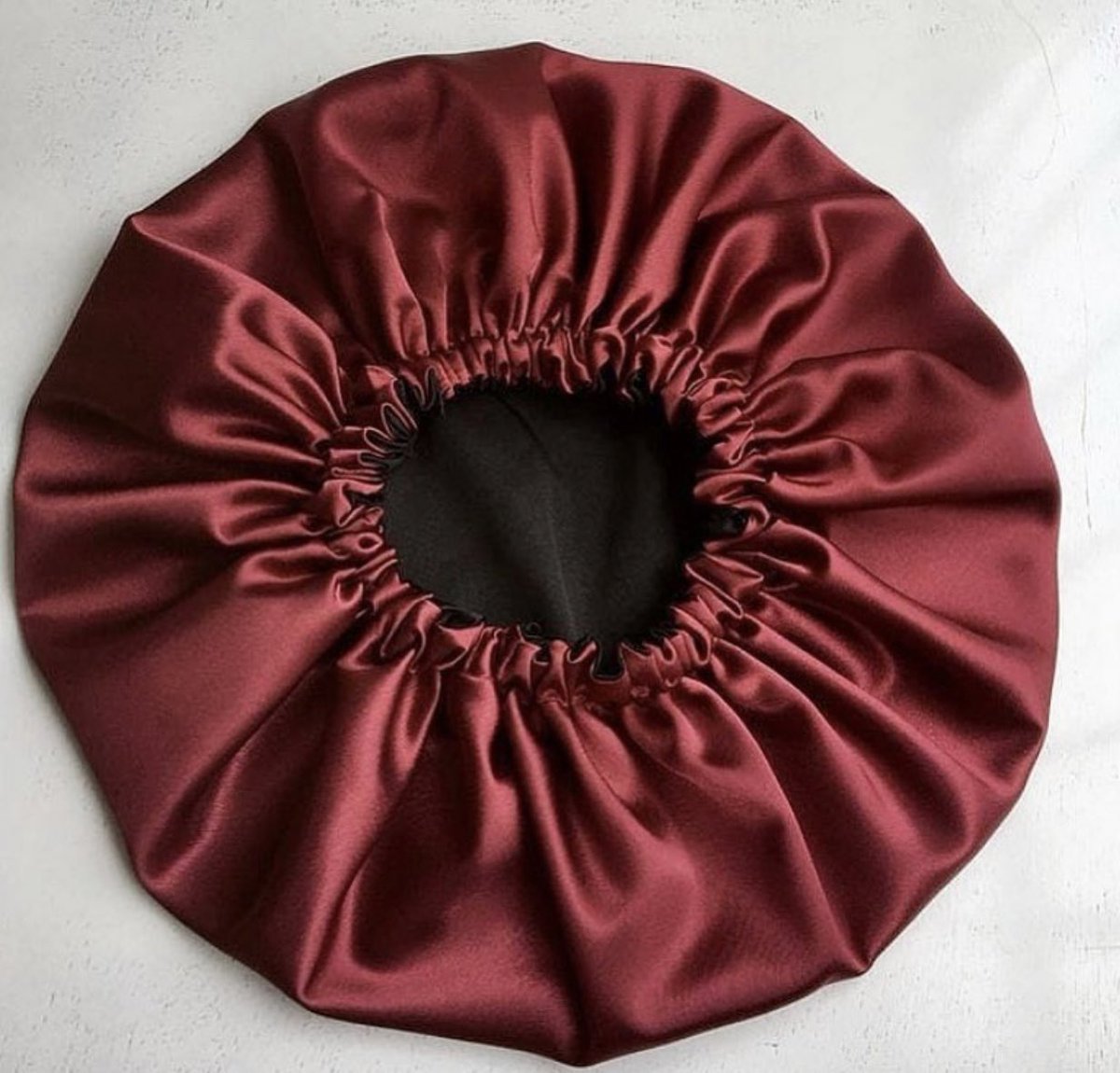 BalBonnets's tweet photo. Hey Twitter 
If your in need of a bonnet contact us on 0785633830. For a satin and a kitengi bonnets 
#bonnets #satin #satinbonnets #bonnetsbybal https://t.co/vaCiC3v2dU