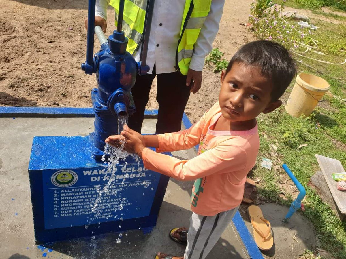 cacigkh's tweet photo. ‘The Messenger of Allah (saw) was asked, “Which charity is best?” He replied, “[Providing] water". (Abu Dawud) https://t.co/H6nQmR0H8V