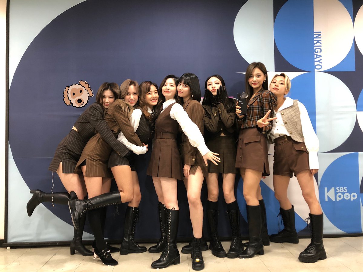 JYPETWICE's tweet photo. 🏆 #ICANTSTOPME4THWIN ✨

🍭원스의 5주년과 정규 2집 활동을 함께 할 수 있어서 더 뜻깊고 행복했어요🥰 멀지 않은 미래에 우리가 만나 마주보며 웃을 수 있기를💕

#TWICE #트와이스 #Eyeswideopen #ICANTSTOPME https://t.co/06QBLWJHpo