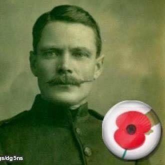ThomasWoodBooks's tweet photo. Remembering my maternal Great-Great-Grandfather today. 

Rifleman 544, Private Walter George Winston of the 1st Battalion Monmouthshire Regiment  - Killed at Loos on 13th October 1915. 

#LestWeForget #PoppyStories https://t.co/nnDd93ESB1