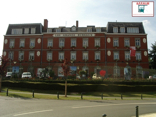 APPHIM's tweet photo. Les grands bureaux des Mines de Liévin #apphim #mémoire #lievin #houilleres https://t.co/Wit4YQTnLC https://t.co/BmwoSRvnI6