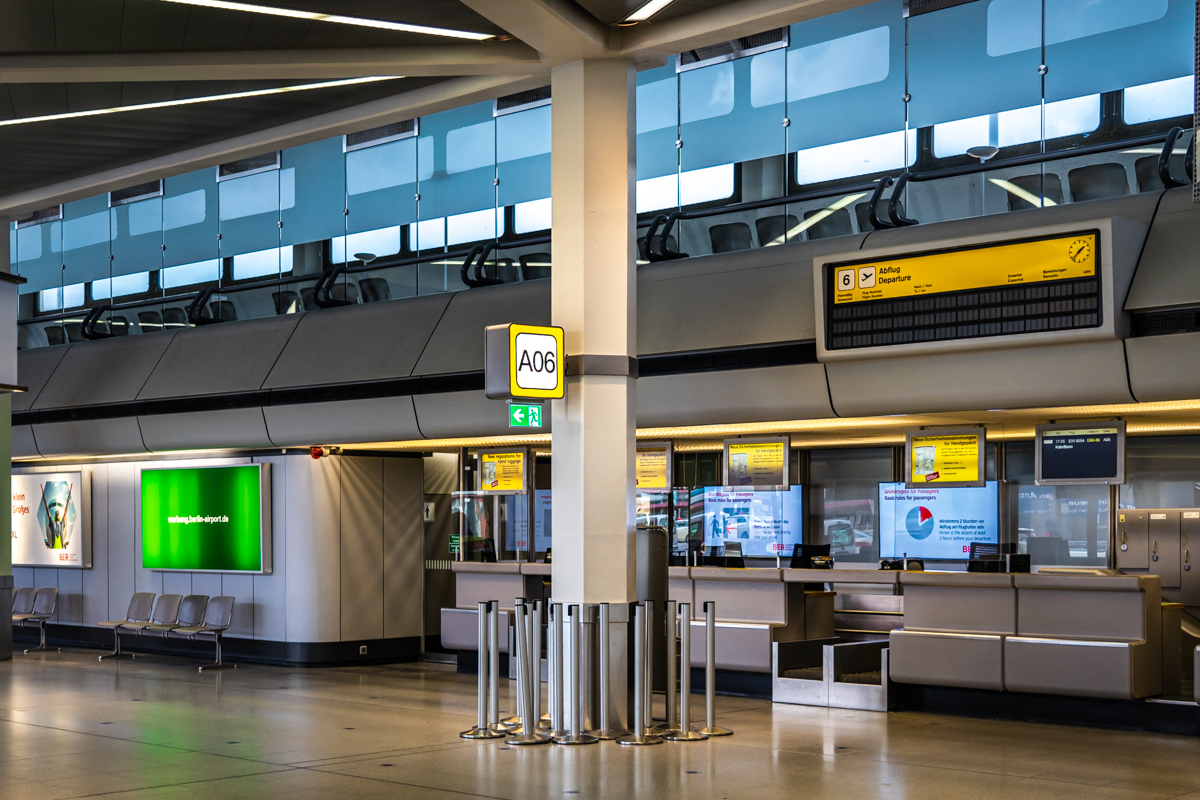 slowberlin's tweet photo. "If BER had opened on schedule, Tegel might well have slipped quietly out of service, mourned by few and remembered mostly for its inconveniences. But over the next ten years, something strange happened: Tegel became iconic..." by @Berlin_Type

https://t.co/wBSyLXZfFB https://t.co/g5Qfqnf0OE
