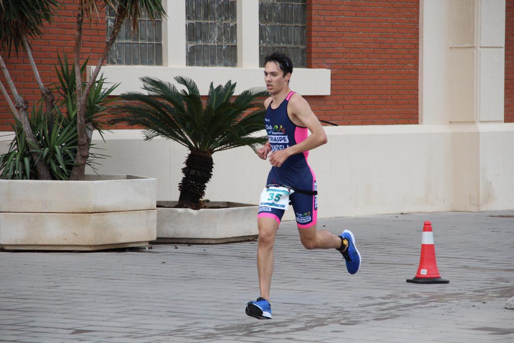 Triaspe_Aspe's tweet photo. Una vez concluido el Campeonato Autonómico Sprint de Triatlón 🏊 🚴 🏃 disputado en #Valencia este ha sido el resultado de la general de nuestros chicos:

Carlos 11
Pedro 13
Carmelo 19
Fran 71

Por otra parte, hemos quedado en cuarta posición por clubes. https://t.co/wMaWwu0EqF